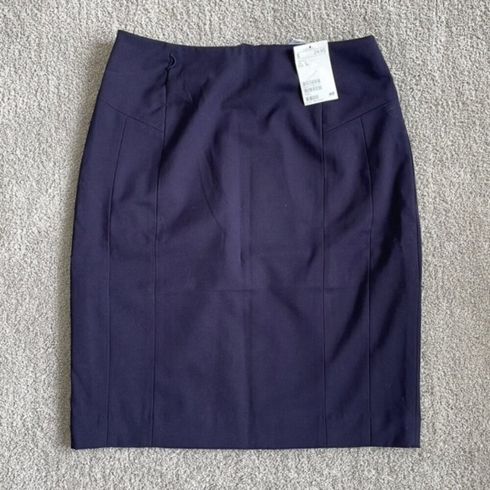 NWT H&M Navy Skirt - Size 6 - Picture 1 of 3
